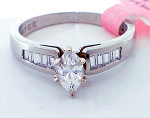 https://www.trueromancebridal.com/upload/product/me203.jpg
