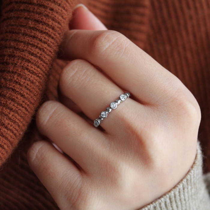 Alternating Multi Colorless Moissanite Ring